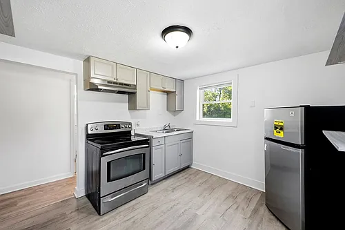 486 Hanley St #A Photo 1