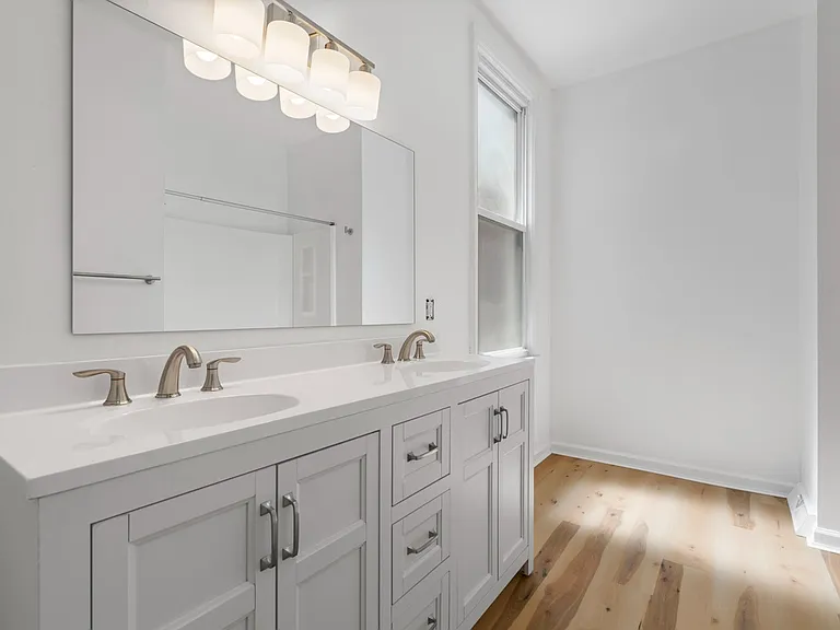 2116 Perrysville Ave — Photo 10