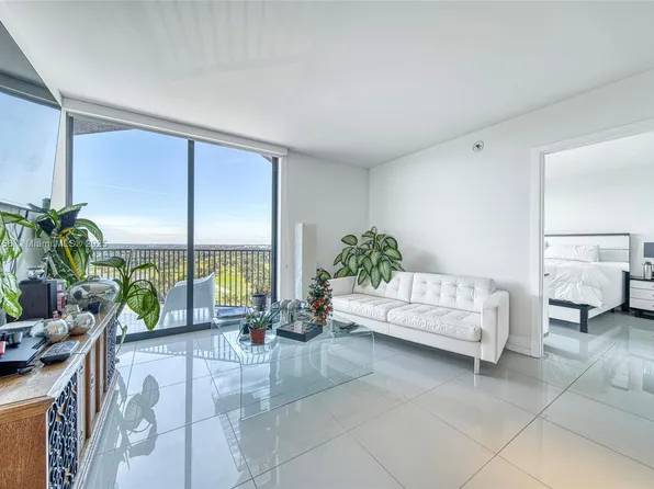 5252 NW 85th Ave APT 1910, Doral, FL 33166