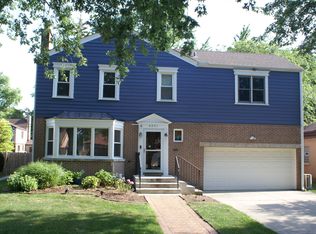 4931 Estes Ave, Skokie, IL 60077