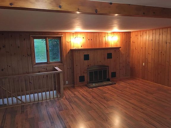 3rd image of 1762 Slaterville Rd