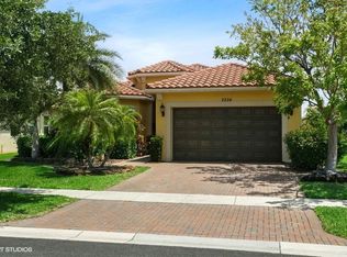 2224 Arterra Ct, Royal Palm Beach, FL 33411