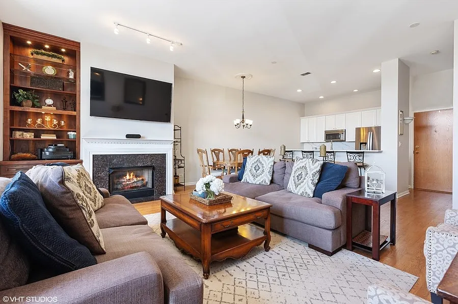 2 bed, 1500 sqft, $4,800 — Photo 2