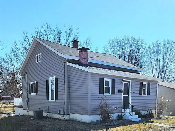 206 Westwood Dr, O'Fallon, IL 62269