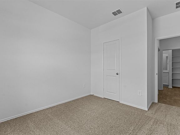 5th image of 164 Balmorehea St