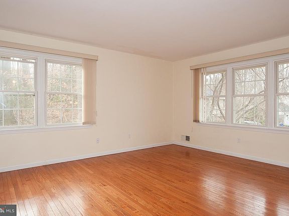 2nd image of 9604 Hershour Ct