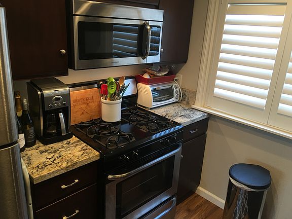 4th image of 9423 Carlton Oaks Dr Unit F