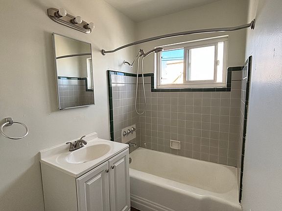 5th image of 3184 Adams Ave #D