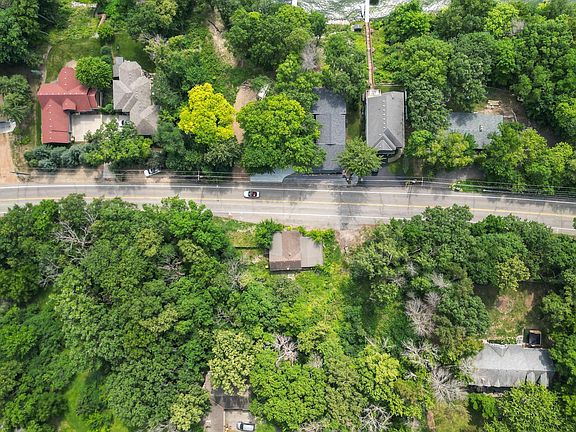 5th image of 4736 N Shore Dr