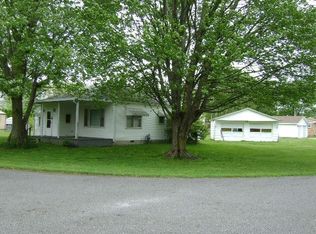 1299 S Ruth St, Rushville, IN 46173