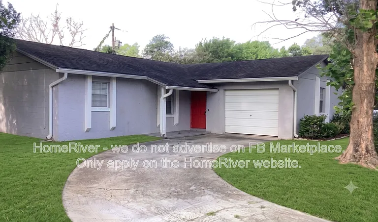 690 Lilac Rd — Photo 1