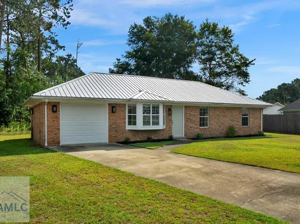 1052 Phantom Ter, Hinesville, GA 31313