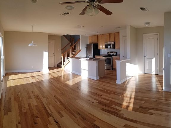 2nd image of 2055 Uinta St