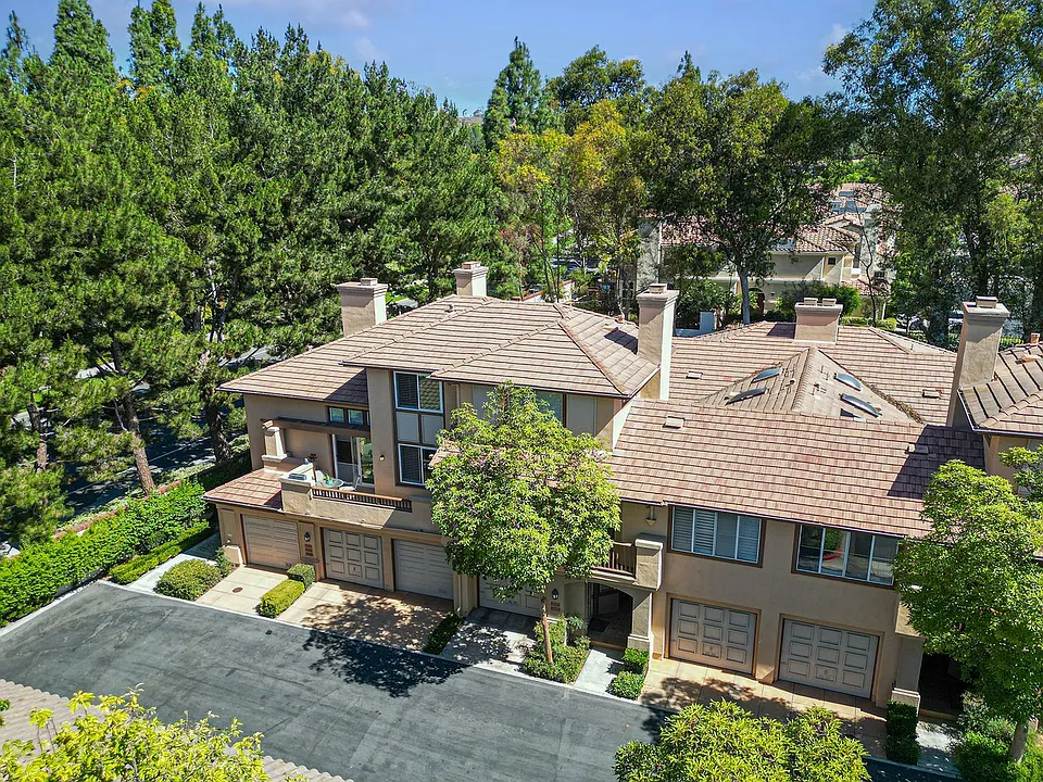 2645 Dietrich Dr