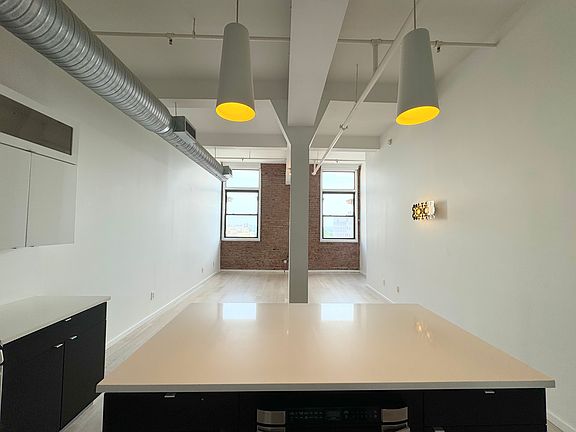 3rd image of 728 Market St #802B
