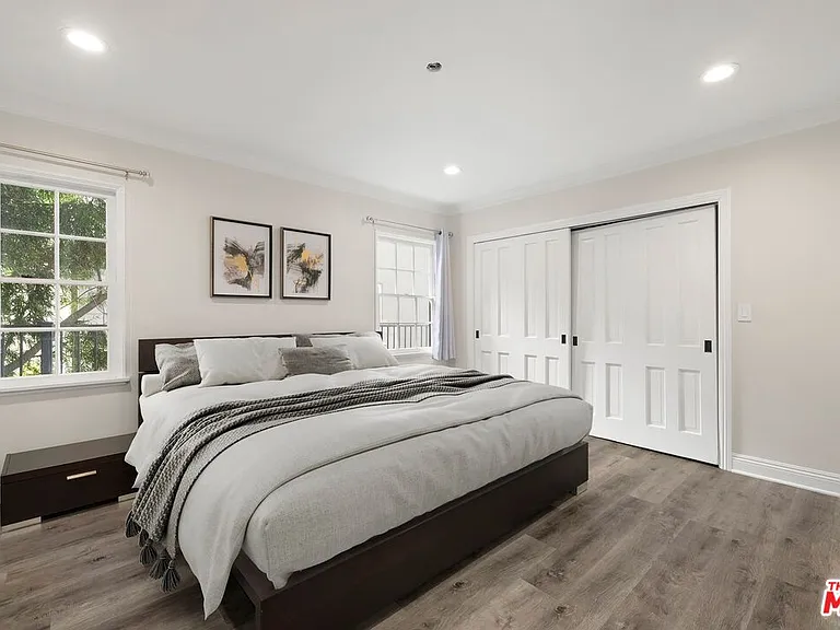 735 Thayer Ave — Photo 18