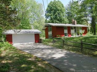 16 Hunting Lodge Rd, Mansfield, CT 06268