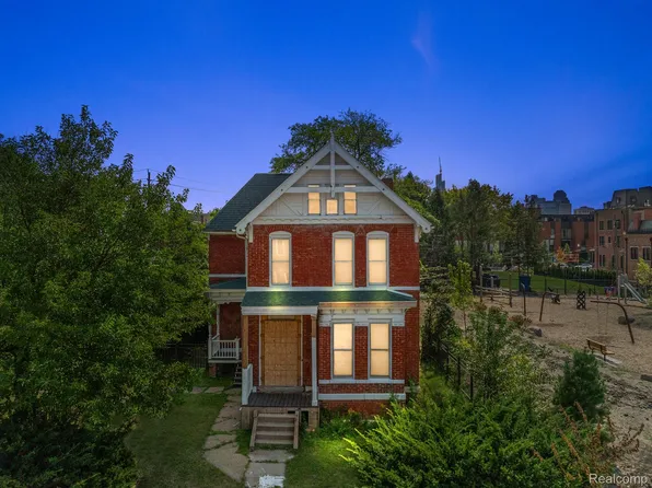 264 Watson St, Detroit, MI 48201