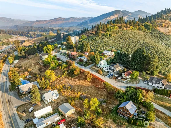 14 High Street, Peshastin, WA 98847