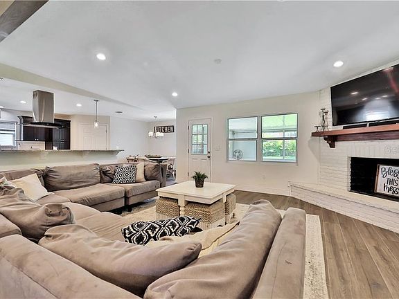 4th image of 131 Park Ln SE