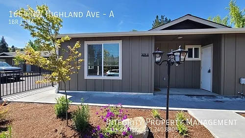 1654 NW Highland Ave #A Photo 1