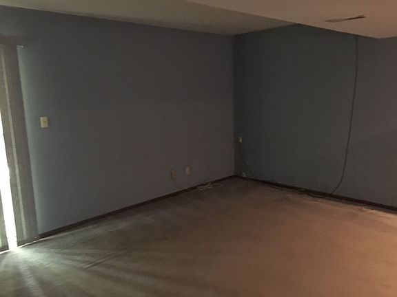 5th image of 115 Frazer Dr