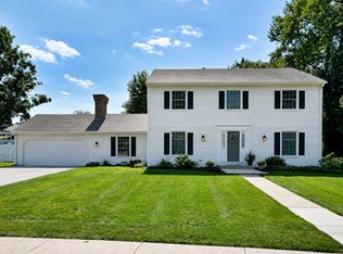 6S370 New Castle Rd, Naperville, IL 60540