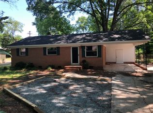 609 E John St, Matthews, NC 28105