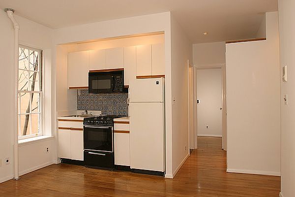1st image of 316 E 92nd St APT 4RC