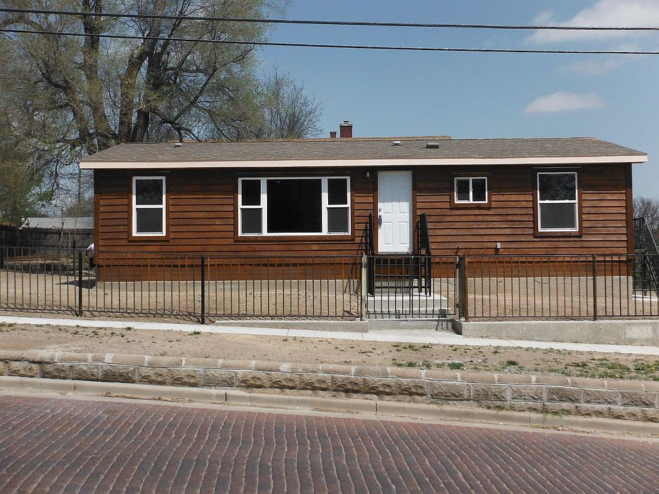 1st image of 901 Avenue B