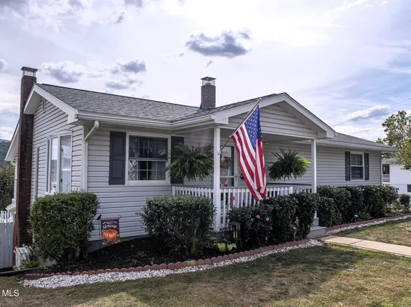 1302 Pine St, Hollidaysburg, PA 16648