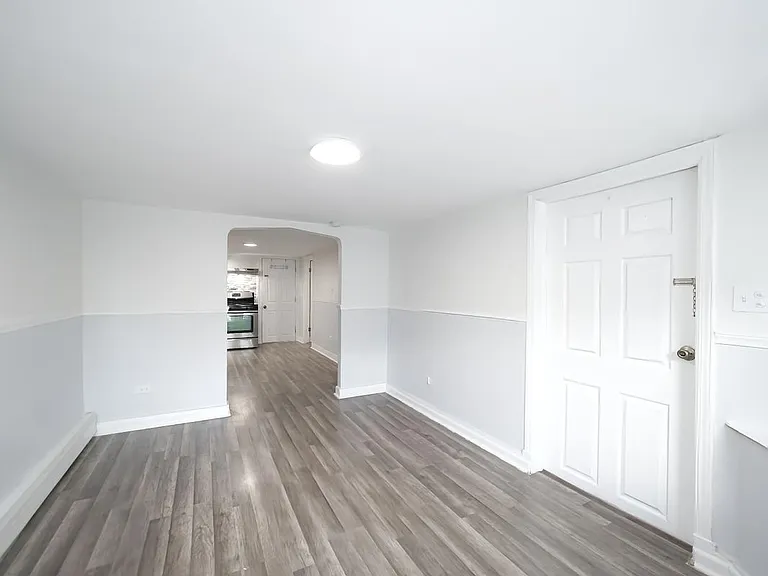 3250 N Albany Ave #G — Photo 5