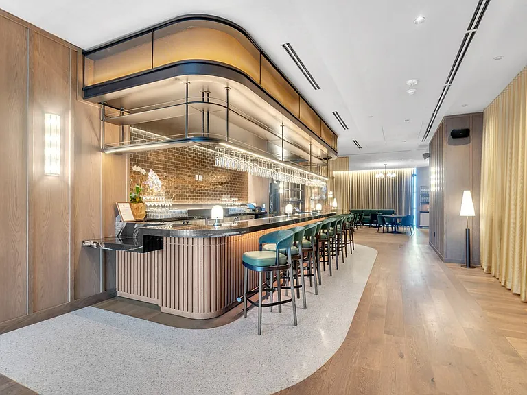 Building's Lounge