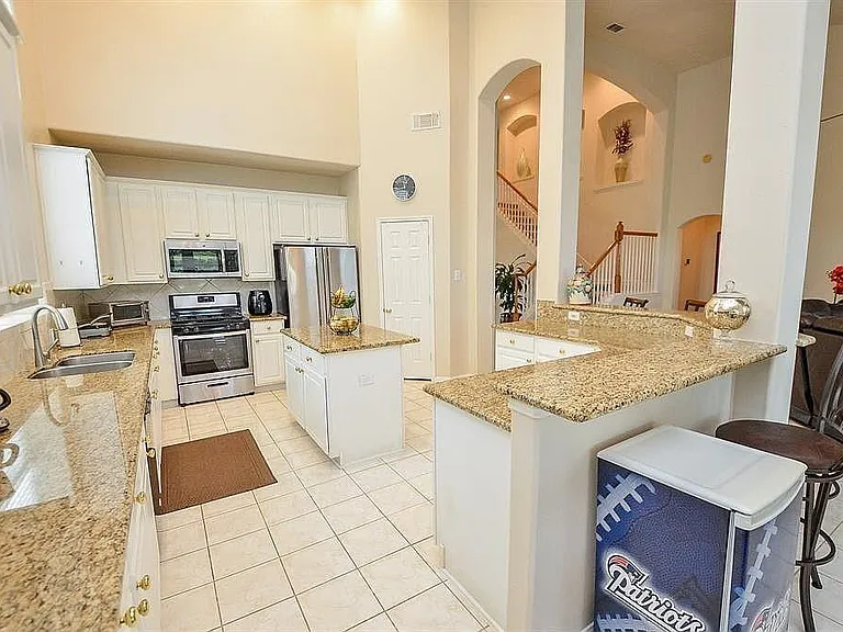 1306 Ventura Canyon Dr — Photo 15