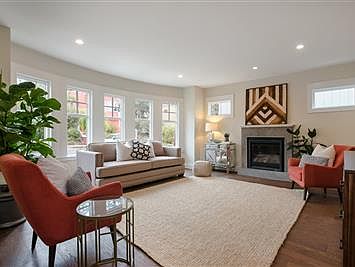 3rd image of 211 Granville Way