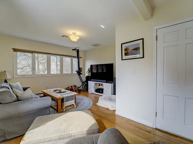 71 Washington Pl #2 — Photo 18