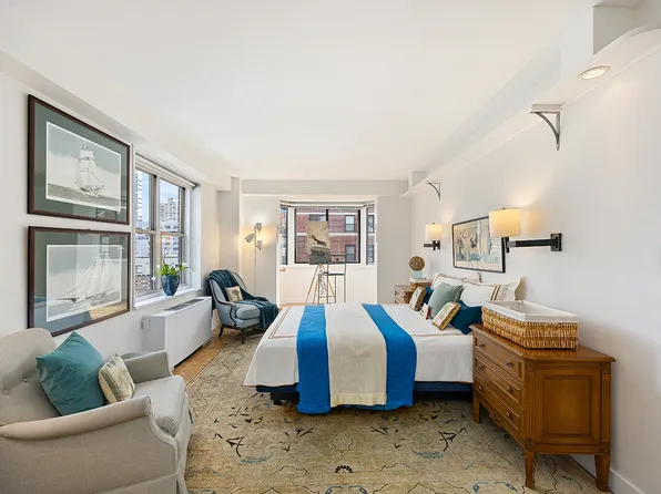 137 East 36th Street image 9 of 21