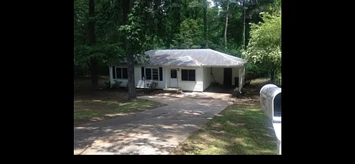 607 Hickory Trl SE Photo 1