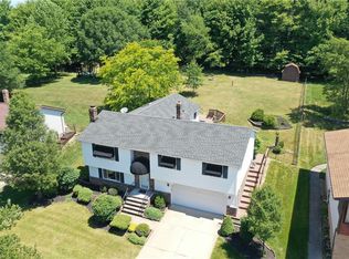 10102 Running Brook Dr, Parma, OH 44130