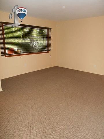 2nd image of 802 Union Dr
