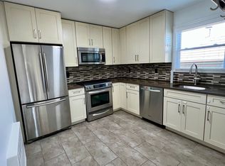 21-45 49th St #2, Astoria, NY 11105