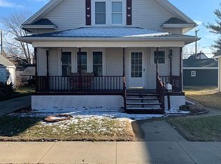 920 15th Ave, Fulton, IL 61252