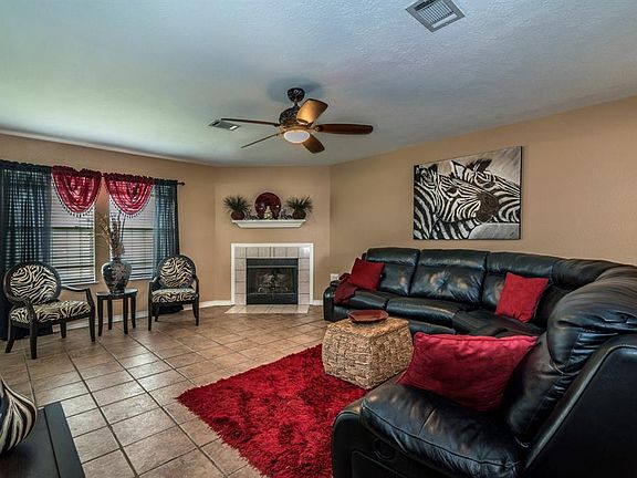 3rd image of 3938 Braden Dr N