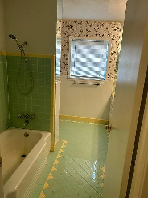 3 bed, 2.0 bath, 1523 sqft, $1,900 — Photo 3