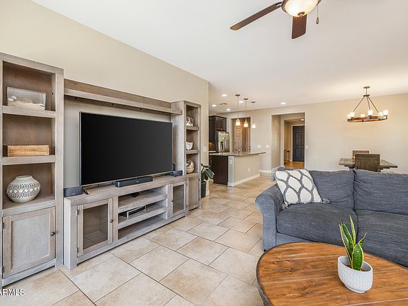 4th image of 1937 E HAZELTINE Way