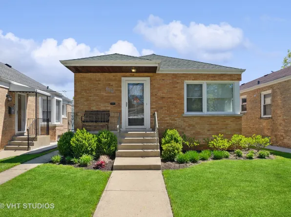 6131 N Kedvale Ave, Chicago, IL 60646