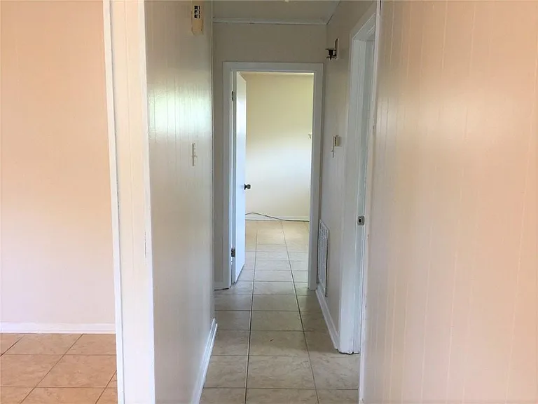 717 Edenborn Ave — Photo 8