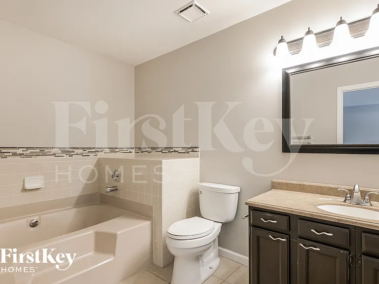 721 Cedar Glen Dr — Photo 11