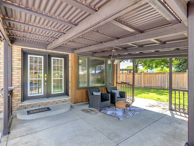 489 Acadia Dr — Photo 29