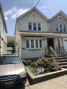 9211 78th St, Jamaica, NY, 11421